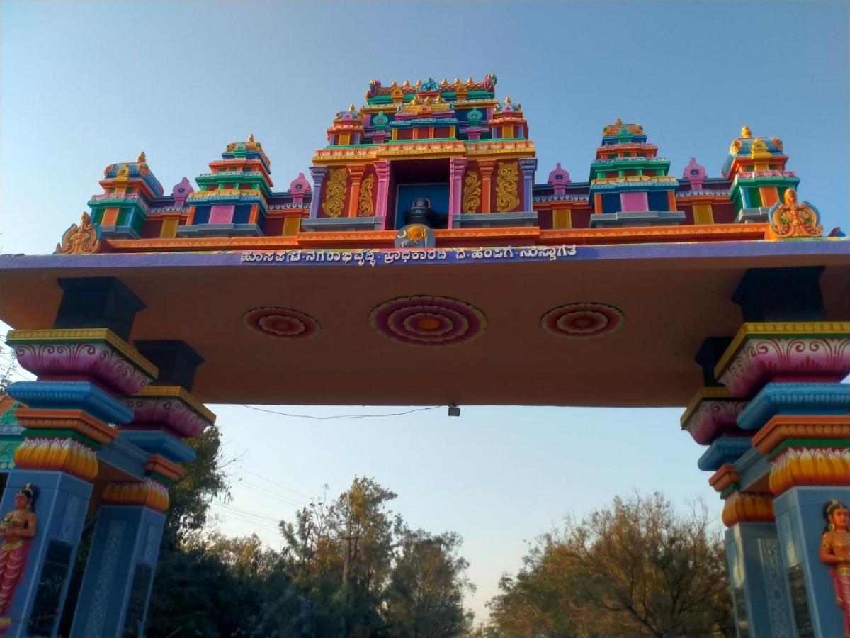 Sahasra Home Stay Hampi Hospet Exterior foto