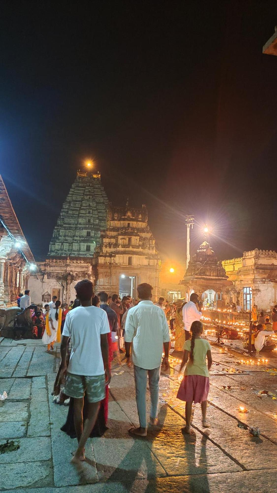Sahasra Home Stay Hampi Hospet Zimmer foto